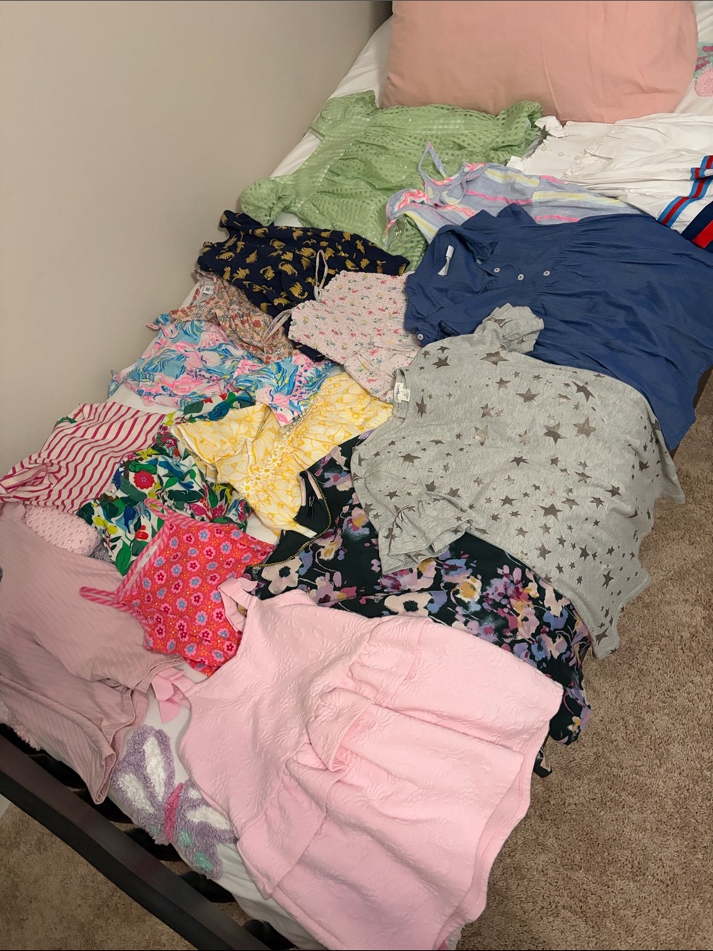 Girls size 5-6 lot of 15 dresses and rompers!